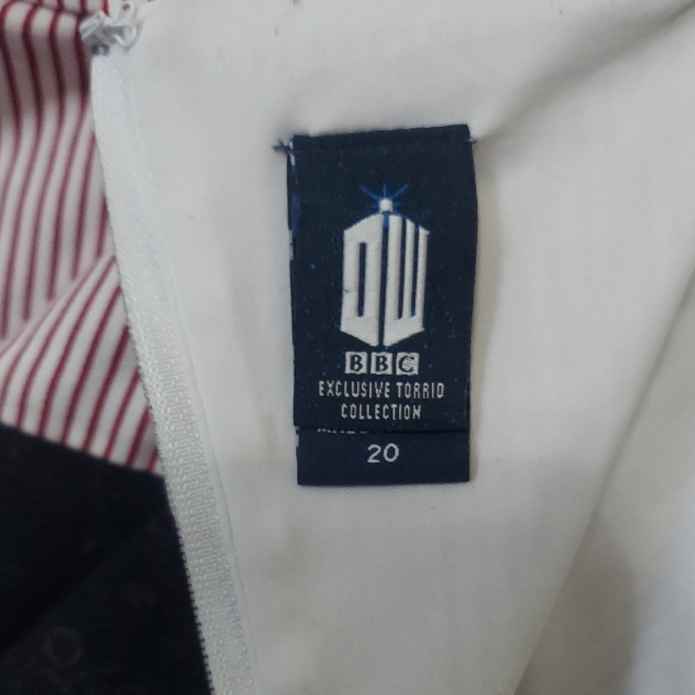Torrid Doctor Who Eleventh Doctor Dress Sz 20 - Picture 7 of 9
